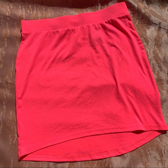 H&M Neon Pink Mini Skirt - Picture 1 of 6